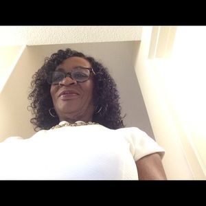 Meet your Posher, Julia